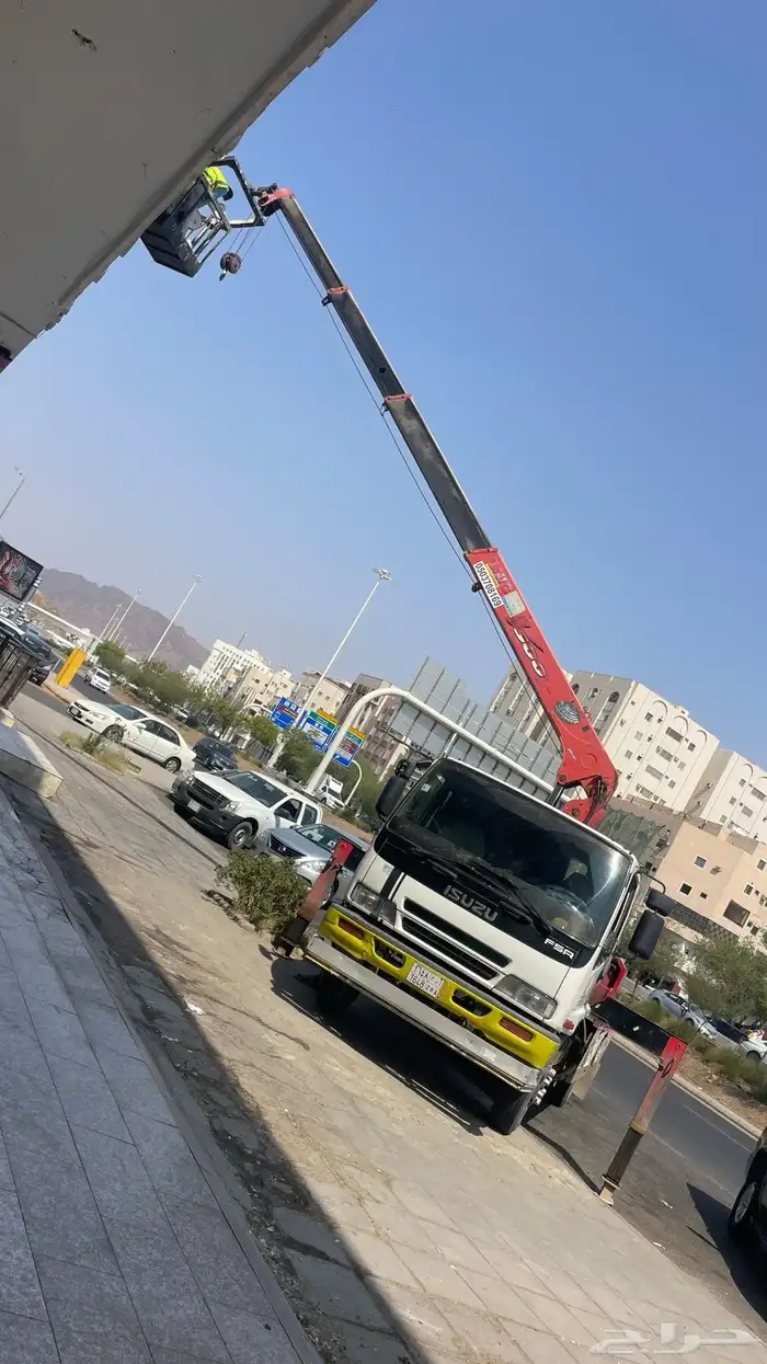 للإيجار ونش كرين سله ثابت متحرك موجود 25طن7طن سطحه بوم تراك 14