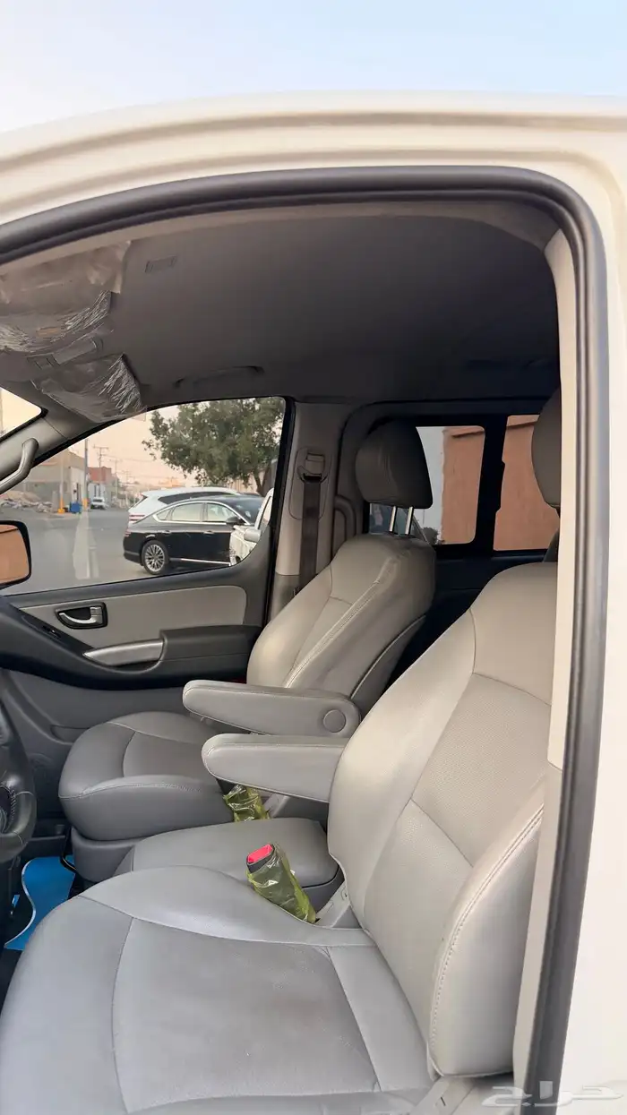 هونداي H1 2020 ( ديزل ) فل كامل بحالة الوكالة 14