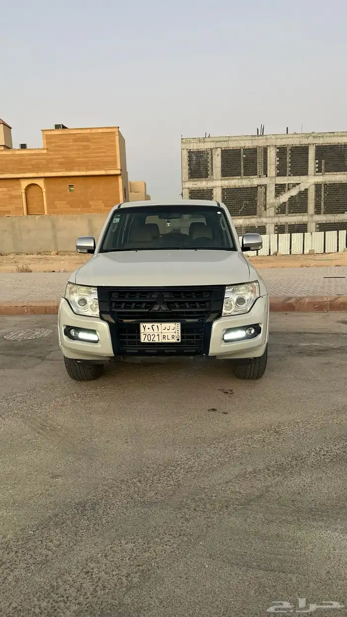 متسبيشي باجيرو 2015 GLS للبيع 0
