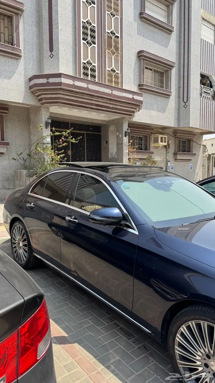 مرسيدس E400 4matic 2017 نظيفة 5