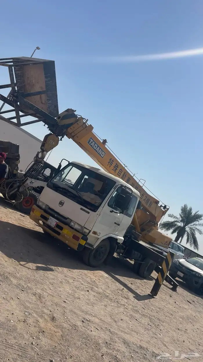 للإيجار ونش كرين سله ثابت متحرك موجود 25طن7طن سطحه بوم تراك 4