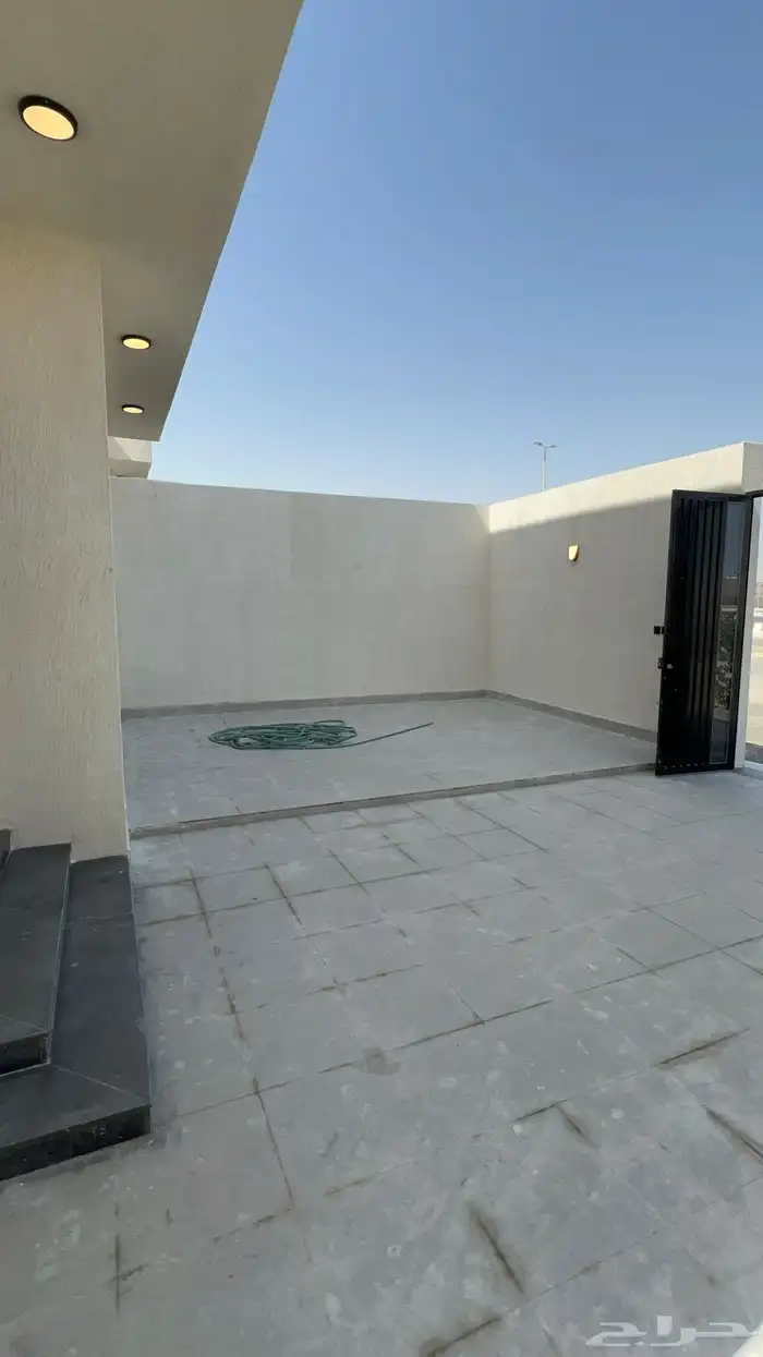 للبيع فيلا دوبلكس بالحي الثالث مرتبه جدا 250 م 1