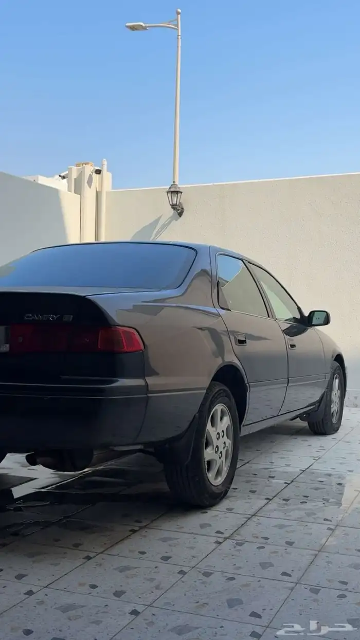 للبيع كامري 2000 أمريكي 4