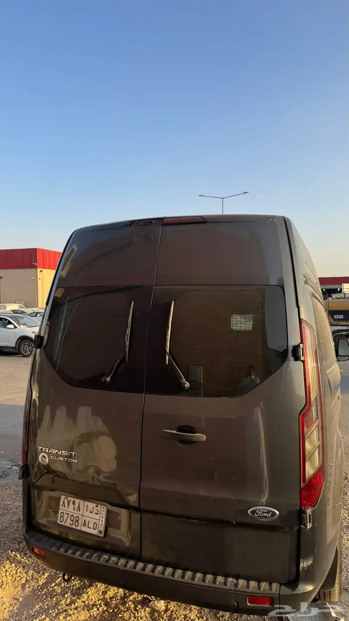 فان فورد ترانزيت بضاعه 4