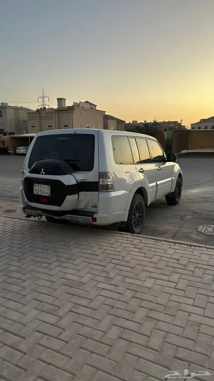 متسبيشي باجيرو 2015 GLS للبيع 8