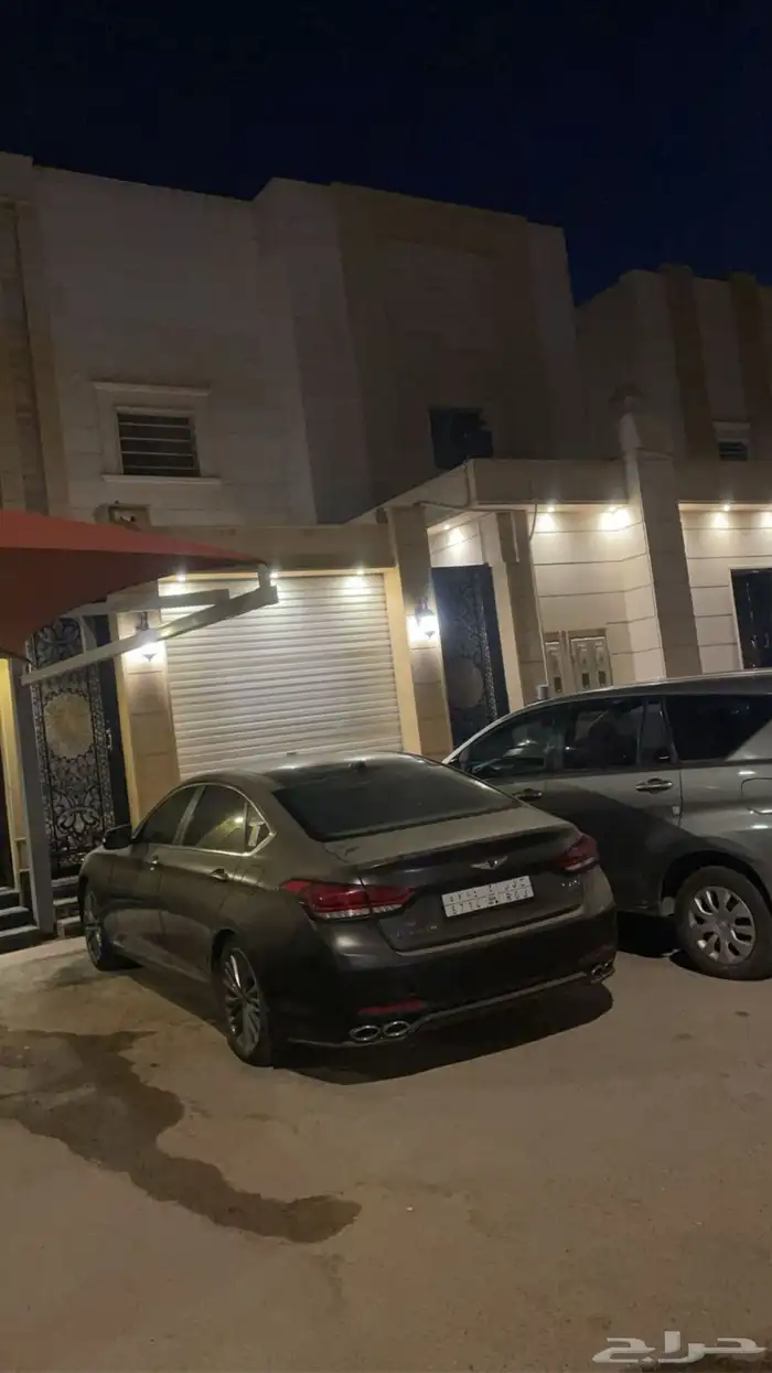للبيع جنسس 2015 مكينه مغيره 4 قطع رش حدي قير موظب حدي فيها 0