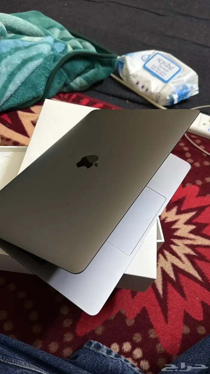 ابل ماكبوك m1 10
