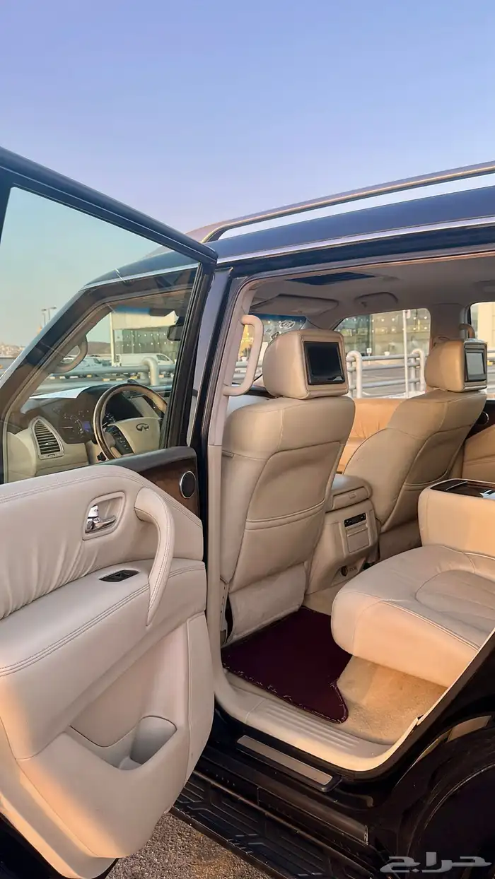 انفنيتي 2011 - QX56 فل كامل . 8