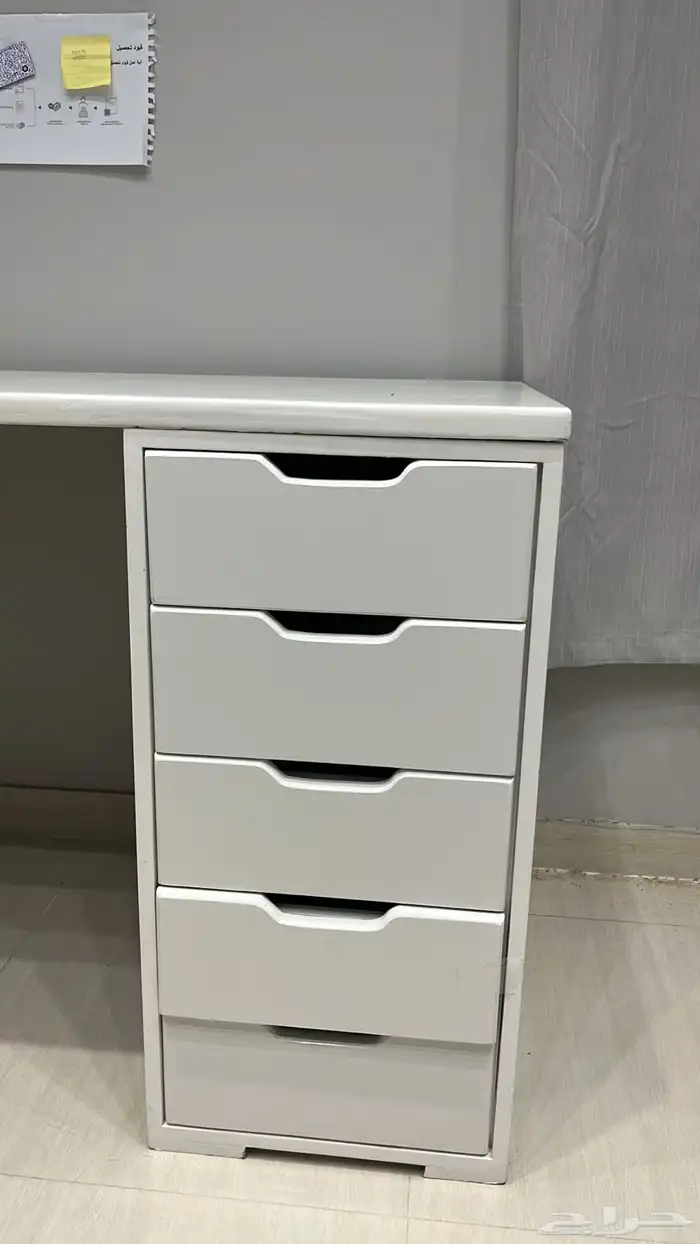 طاوله تفصيل شبية ايكيا 1