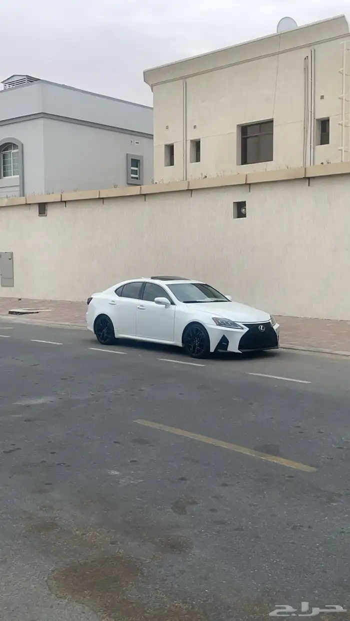 لكزس is350 1