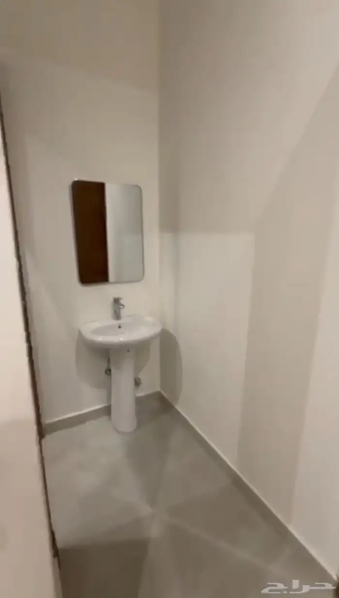 للايجار شقه حي طويق 2