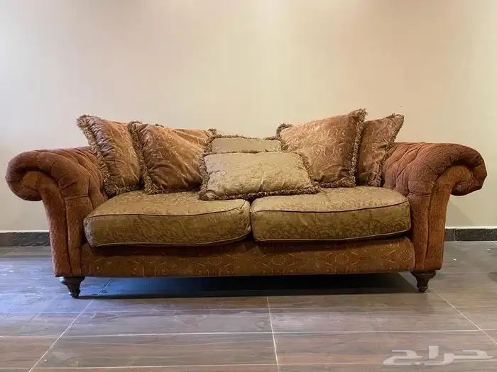 كنب كلاسيك فاخر Habitat Furniture - نظيف وجاهز 7