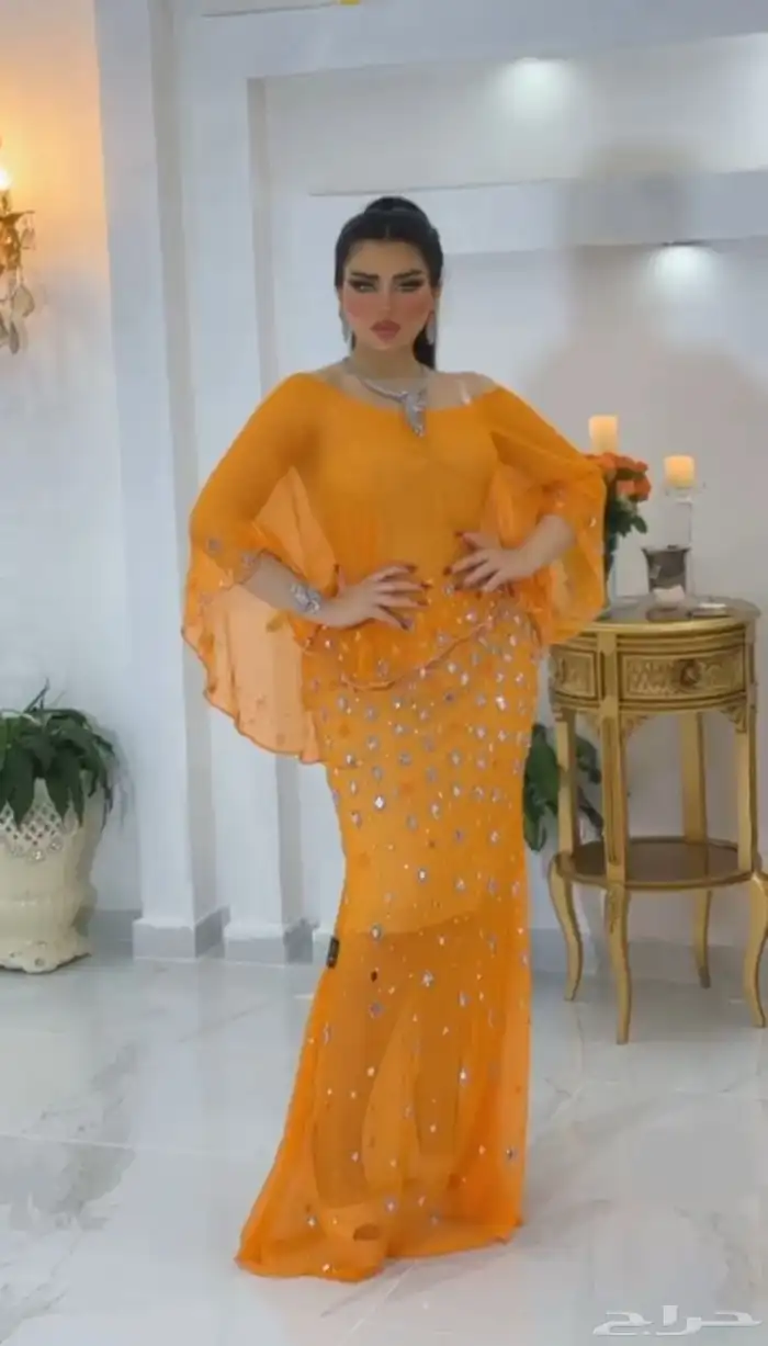 فستان للبيع من المصممة الكويتية رشا العنزي 0