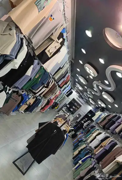 محل للتقبيل الطائف بجانب محلات ملابس وملات ادوات طبيه index