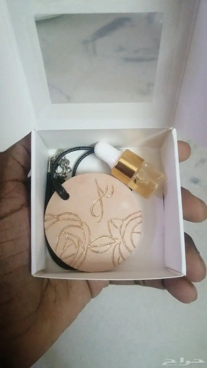 تعليقة عطرية 2