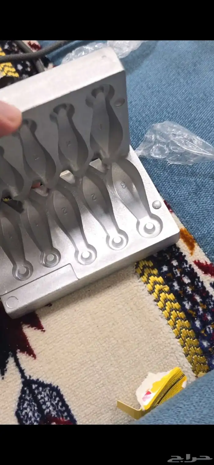 للبيع قوالب لصب الثقالات 1