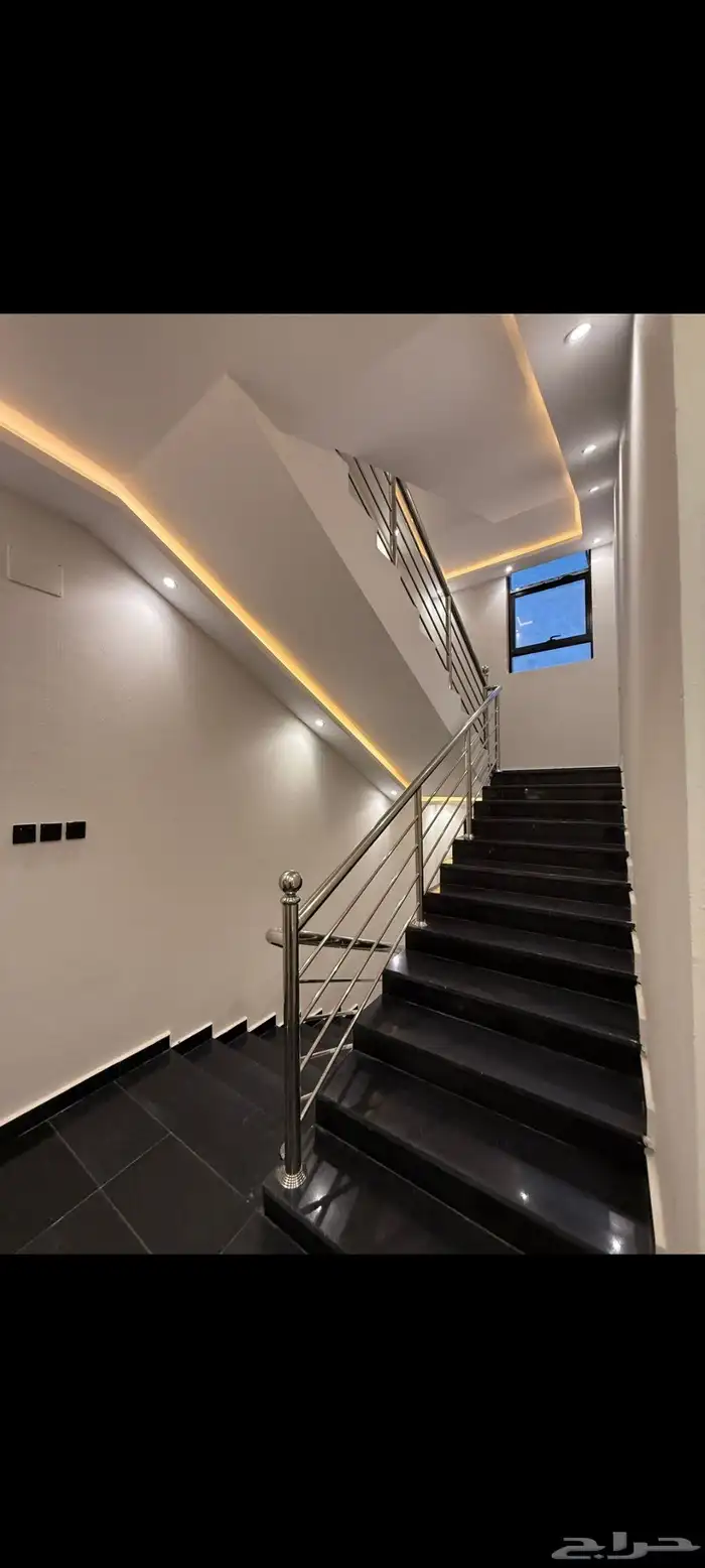 للبيع شقق ارضية وعلويه موقع مميز تشطيبات فاخرة 41