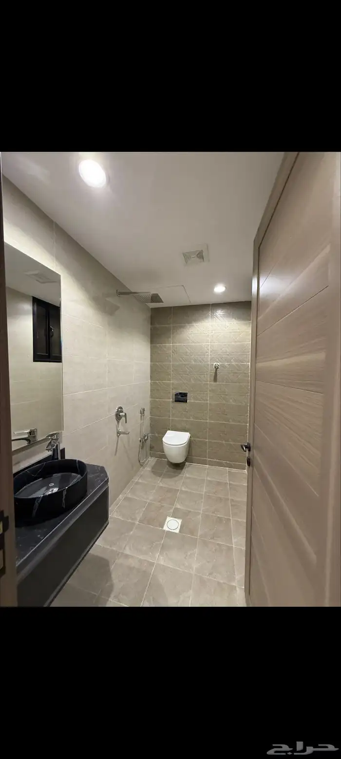 للبيع شقق ارضية وعلويه موقع مميز تشطيبات فاخرة 30