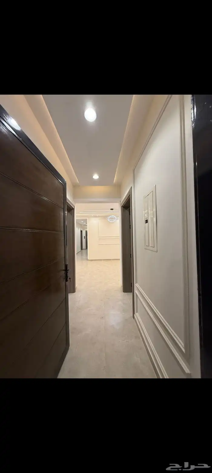 للبيع شقق ارضية وعلويه موقع مميز تشطيبات فاخرة 27