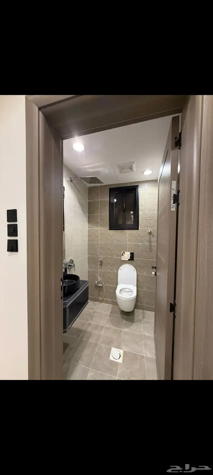 للبيع شقق ارضية وعلويه موقع مميز تشطيبات فاخرة 39