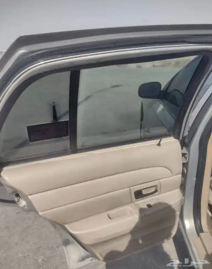 فورد كراون فكتوريا 2010 نص فل 11