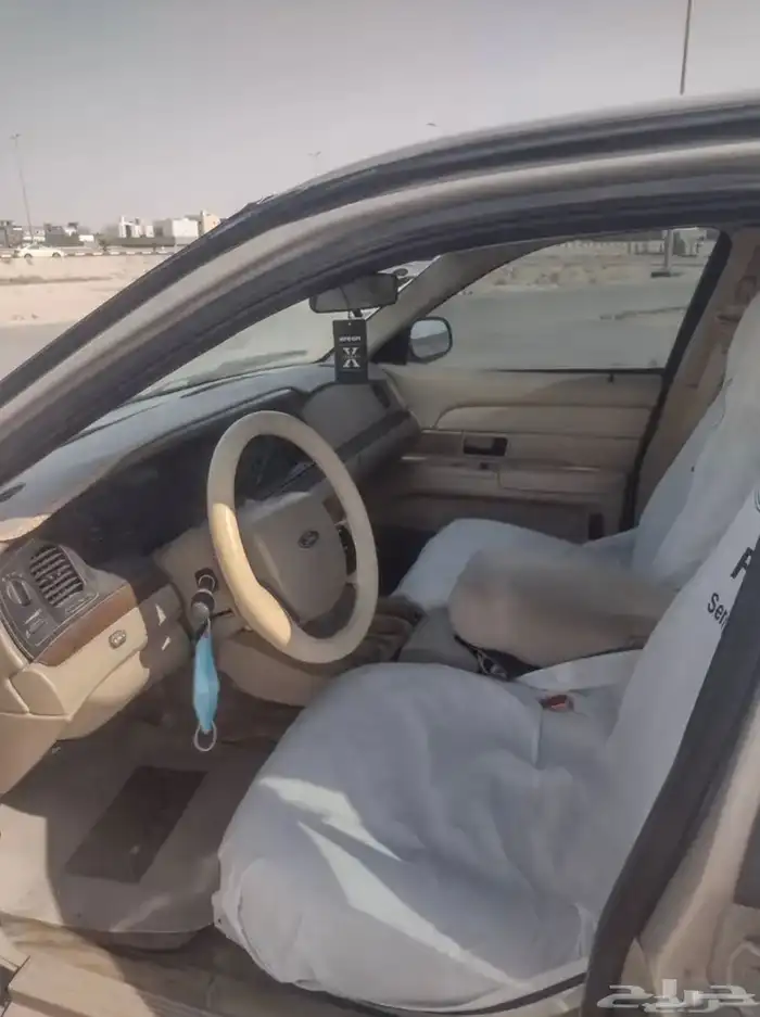 فورد كراون فكتوريا 2010 نص فل 8