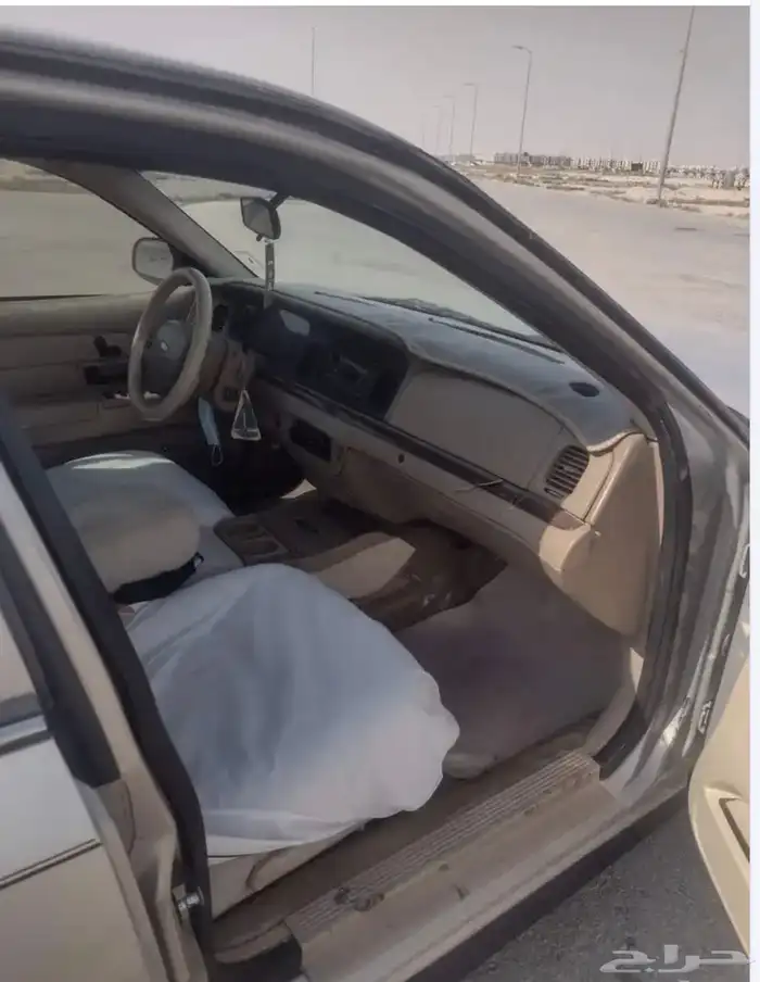 فورد كراون فكتوريا 2010 نص فل 15