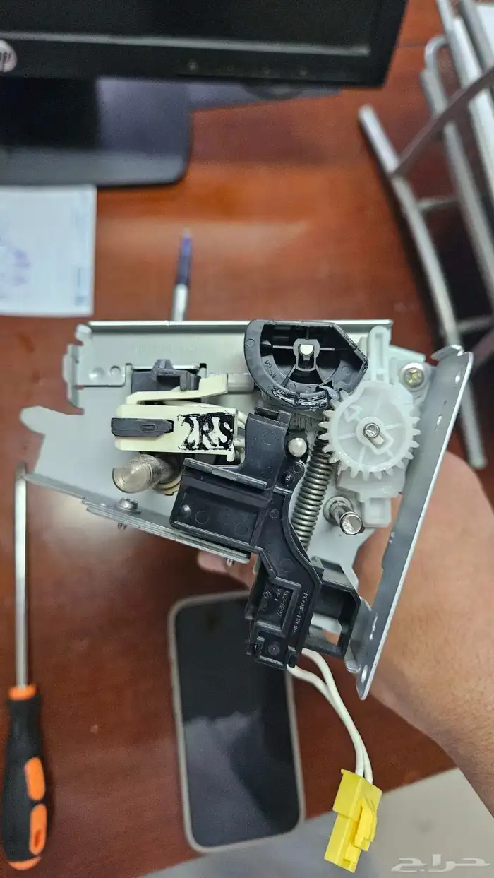 صيانة اجهزة الحاسب والطابعات وبصمة الحضور وكاميرات المراقبه 3