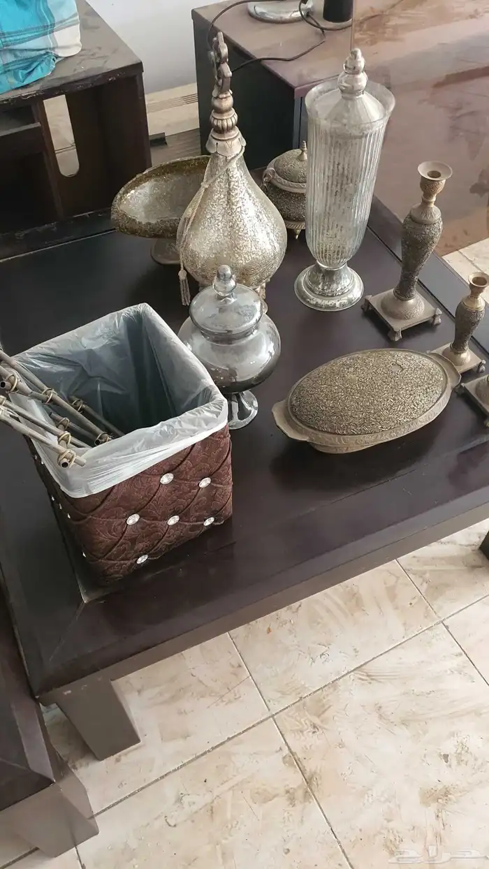 تحف وطاولات ولوحات 4