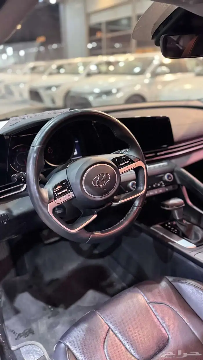 هونداى ( A V A N T E) النترا وارد كوريا 2021 مستعمله اللون 4