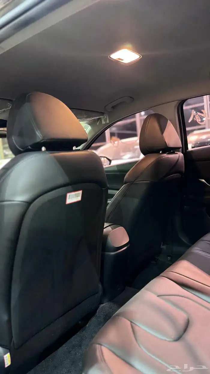 هونداى ( A V A N T E) النترا وارد كوريا 2021 مستعمله اللون 8