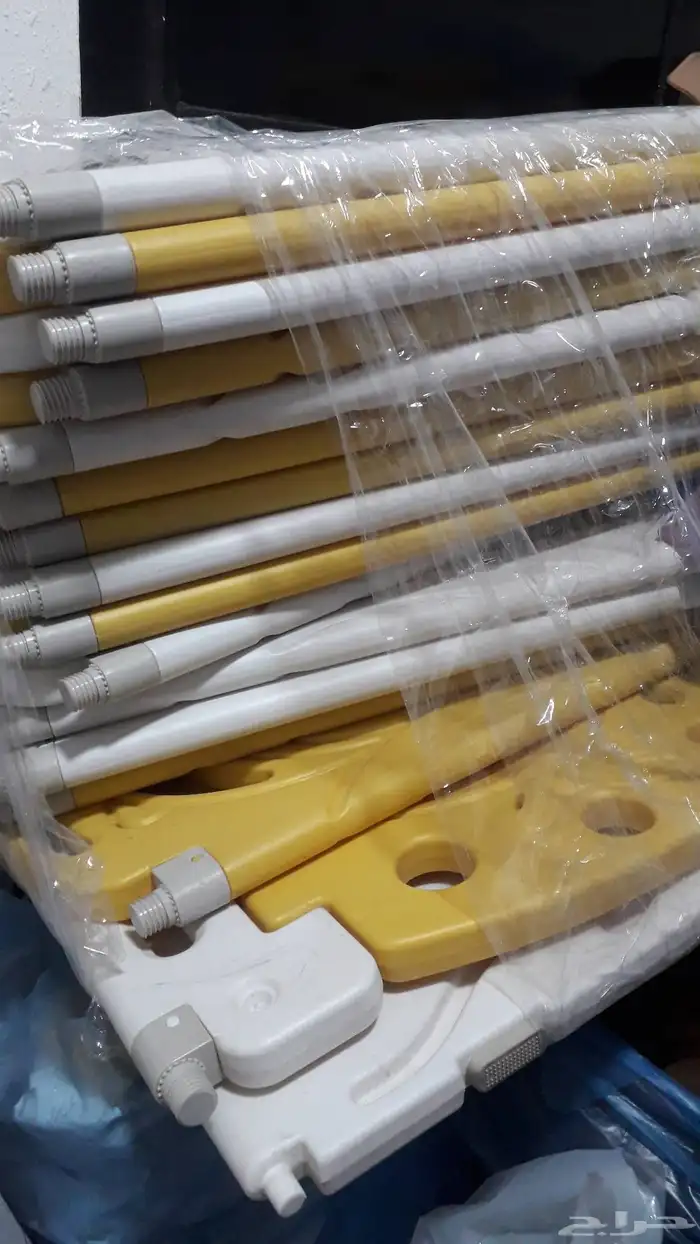 حواجز بلاستيك للأطفال مع كرات ملونة 0