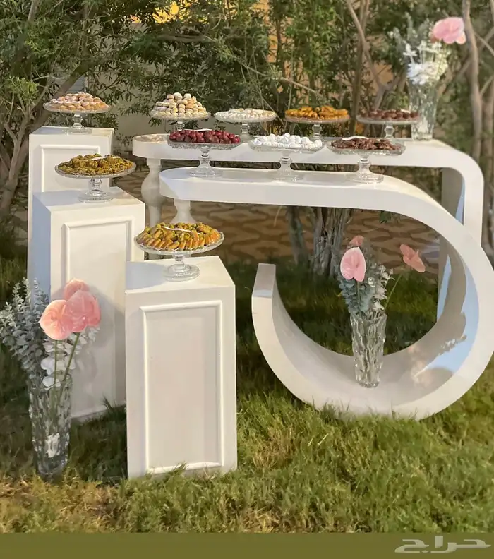 طاولات ضيافة 0