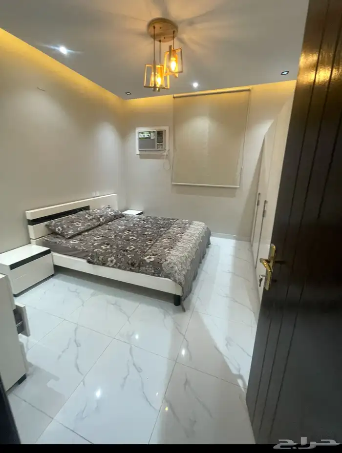شقه مفروشه بحي قرطبه بجوار دوار الطائره 17