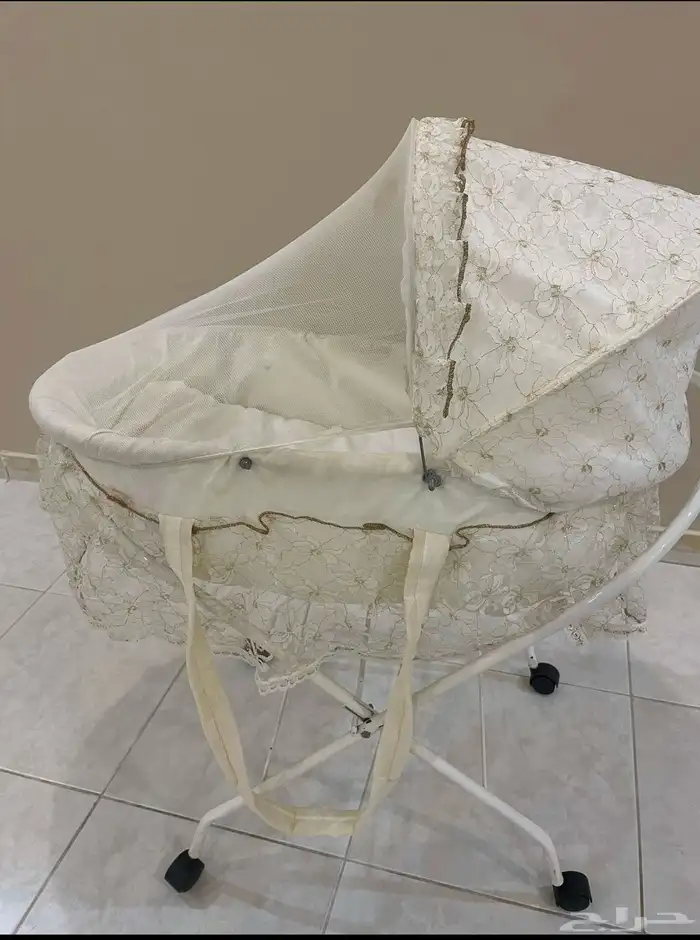 مساند مع تكايات واثاث منوع 9