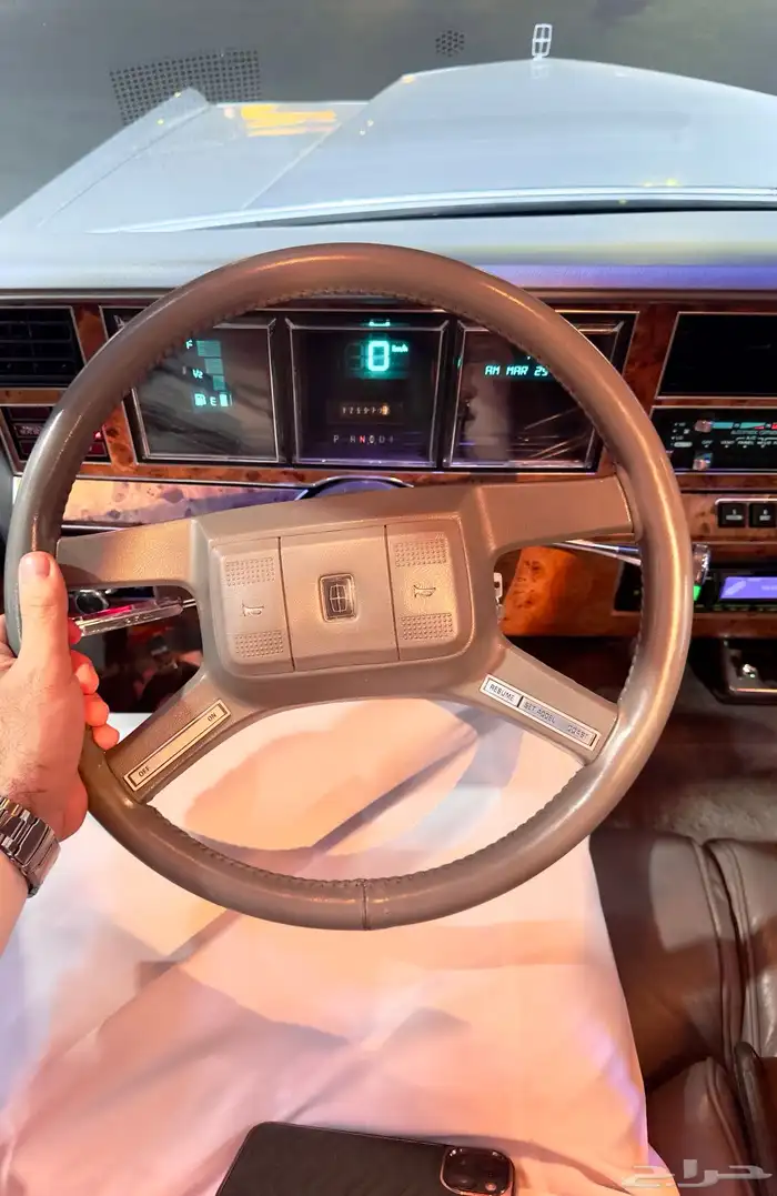 لنكولن تاون كار 1986 مخزن وكالة ( مواصفات خاصة ) 7