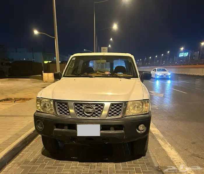 باترول ربع موديل 2006 ممشى قليل 0