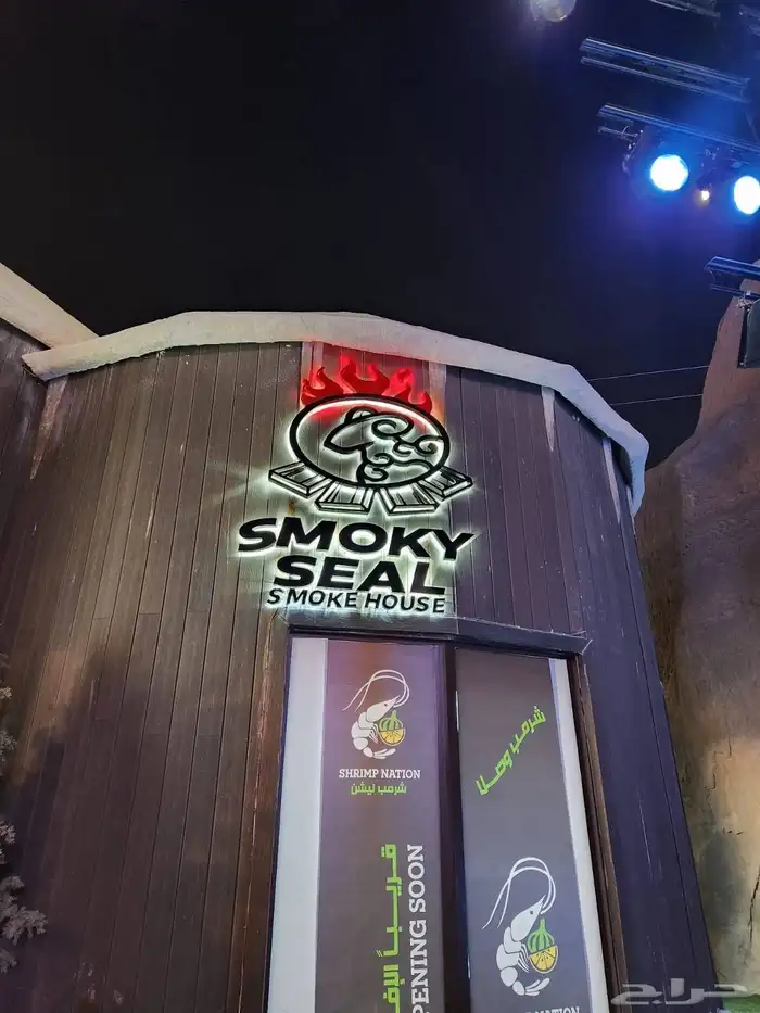 سور مشاريع مقاولات لوحات بوث بوكسات بنر كلادينك كلادينج ستكر 2