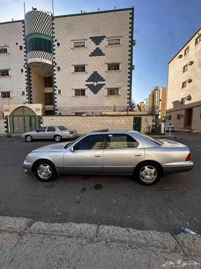 لكزس مديل 2000 LS 8
