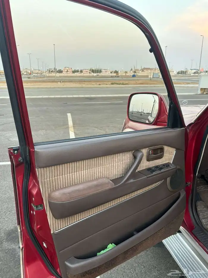 لاندكروزر 94 في اكس ار بودي بلد 12