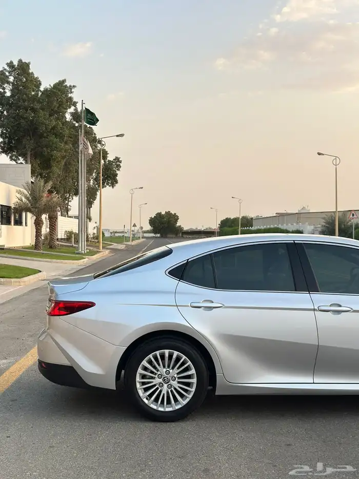 تويوتا كامري اي بلس 2025 8