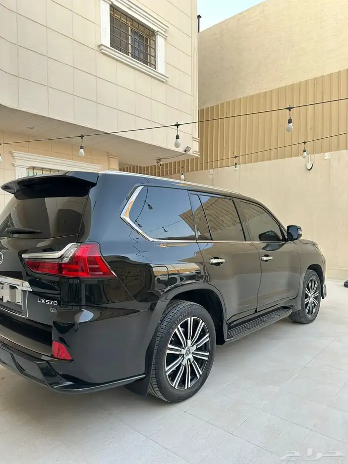 لكزس LX570 2019 2