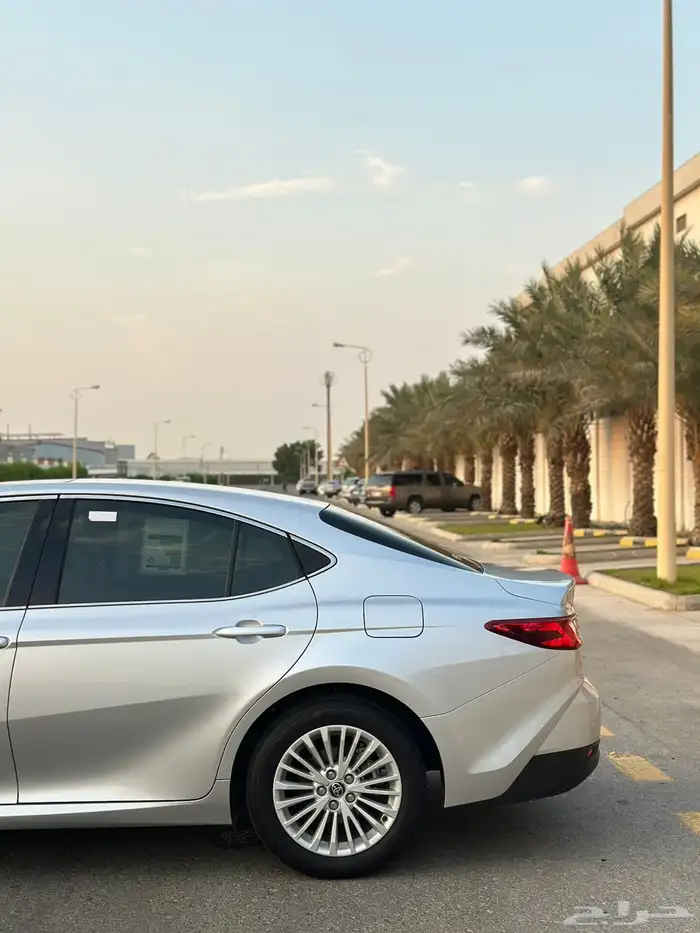 تويوتا كامري اي بلس 2025 6
