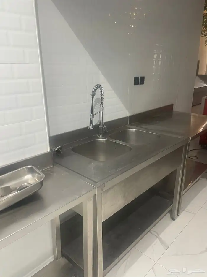 مستلزمات ملحمة كاملة وغرفة تبريد جديدة 4