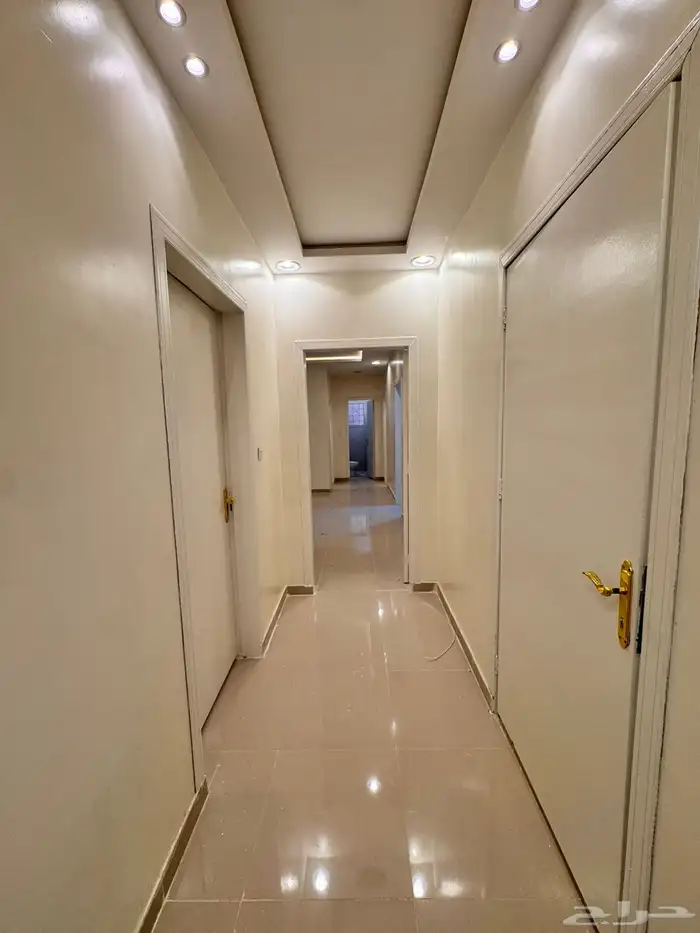 شقة للإيجار حي الرمال 4