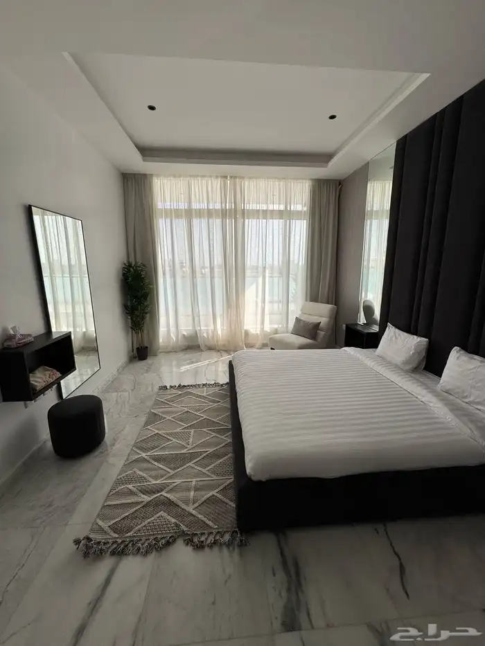 فيلا فاخرة للبيع في درة العروس 1