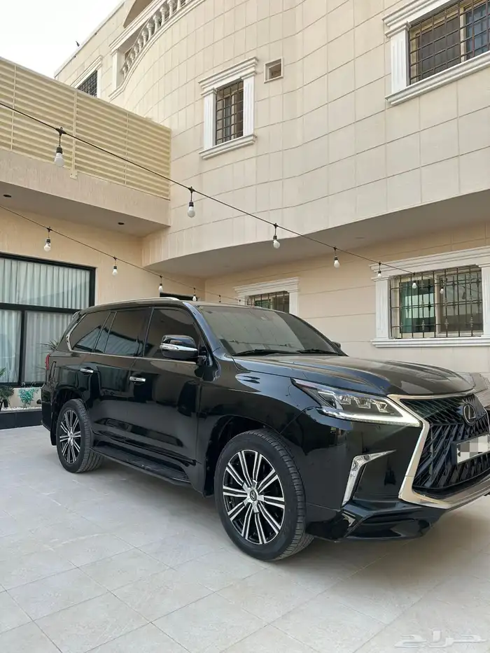 لكزس LX570 2019 1
