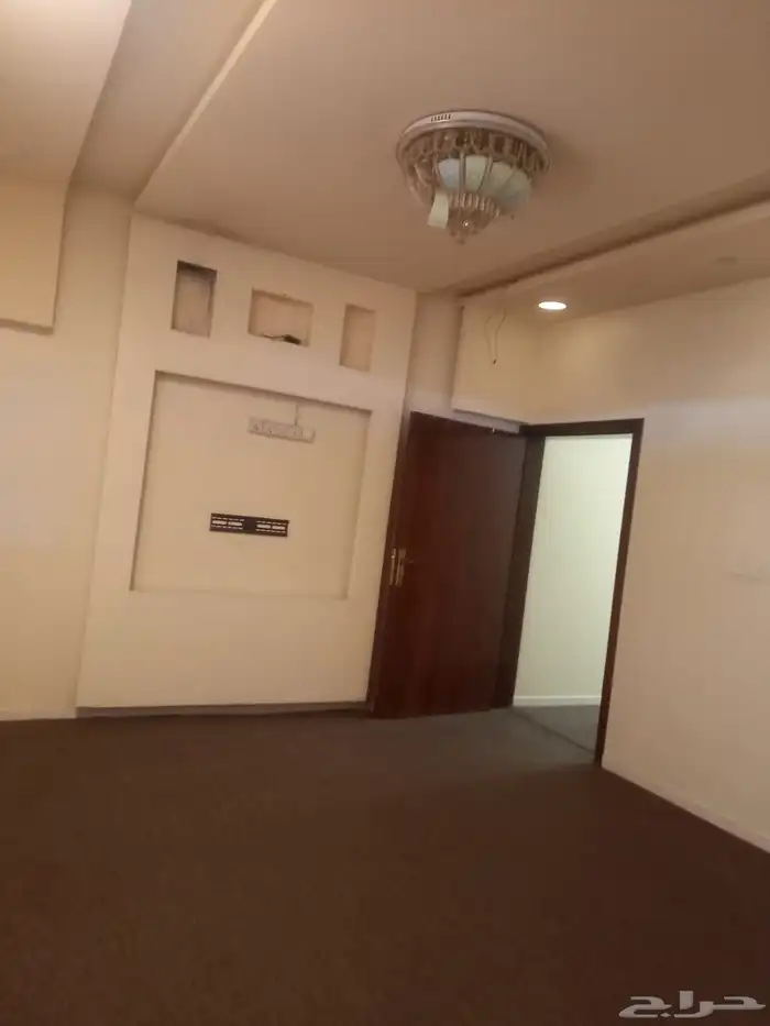 شقة عزاب طريق المية خلف محطة أمان 0