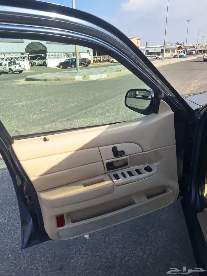 فورد فكتوريا 2010 18