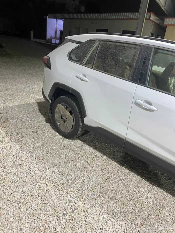 راف فور 2025 XLE فل كامل سعودي (أصفار ) 2